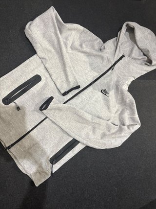Sudadera Nike Gris con Cremallera