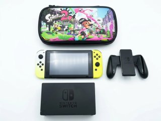 Nintendo Switch completa con joy cons amarillos
