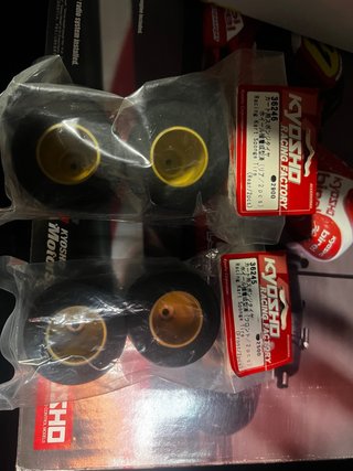 Set Gomme e Cerchi Kyosho Birel Kart