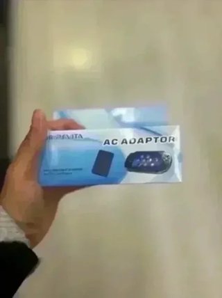 Caricabatterie PlayStation Vita nuovo di zecca