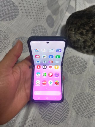 Samsung Galaxy Z Flip4