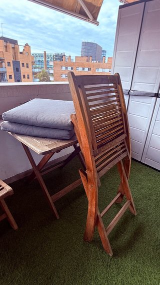 Set Mesa y 2 Sillas de Jardín en Teka