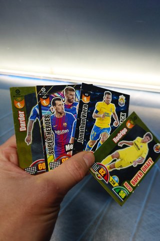 Más de 200 cromos Adrenalyn XL 2017-2018