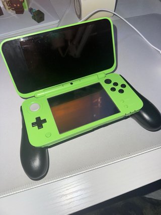 New Nintendo 2DS XL Edición Minecraft