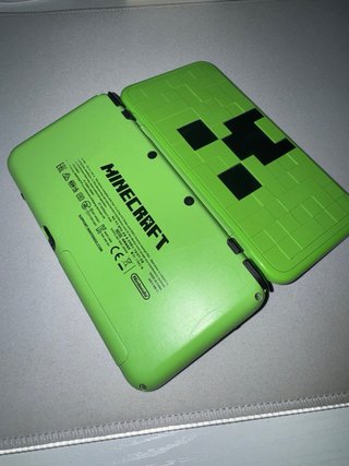New Nintendo 2DS XL Edición Minecraft