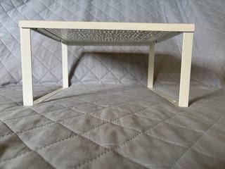 Scaffale organizzatore in metallo bianco