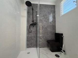 Reformas en Alicante-Baños, cocinas, suelo..