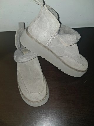 Botines Stradivarius mujer grises