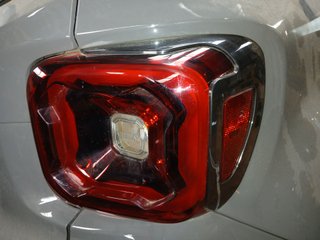 PILOTO TRASERO DERECHO Jeep Renegade (BU)(2014->)