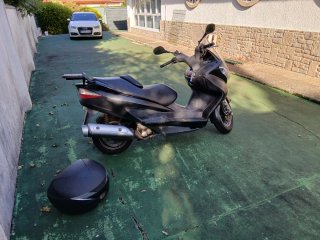 Suzuki Burgman 200 cc