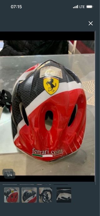 Casco Infantil Ferrari Rojo y Negro