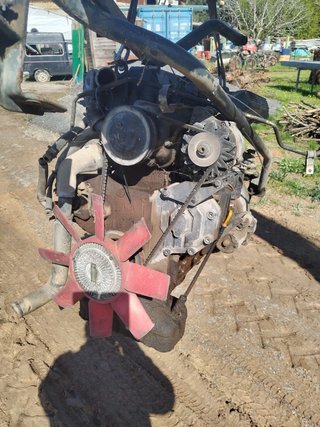 Motor Nissan Camión I35