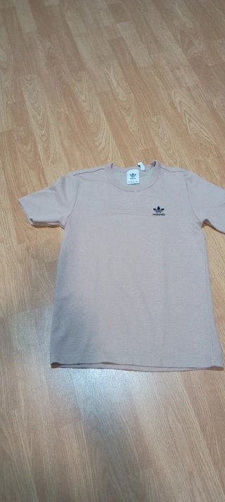 Camiseta Adidas Beige