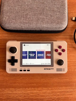 Retroid Pocket 2+ Beige