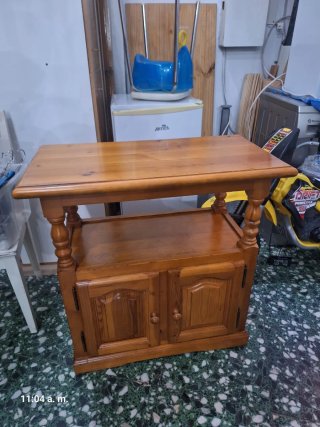 Mesita Auxiliar de Madera con Ruedas