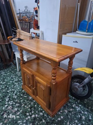 Mesita Auxiliar de Madera con Ruedas