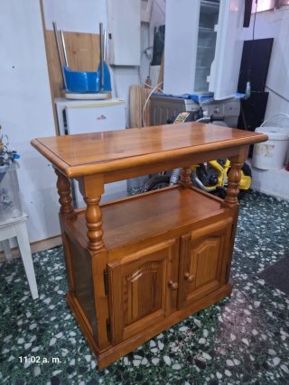 Mesita Auxiliar de Madera con Ruedas