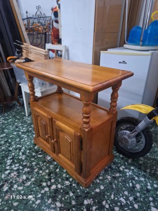 Mesita Auxiliar de Madera con Ruedas
