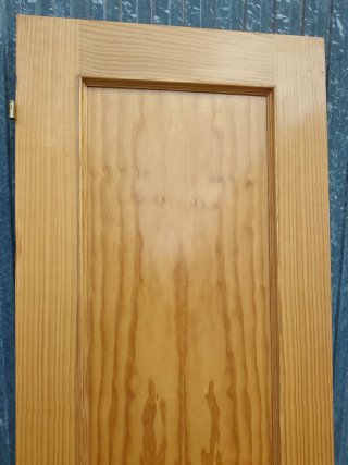 Puerta de paso de madera