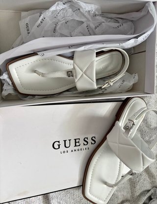Sandalias Guess Blancas