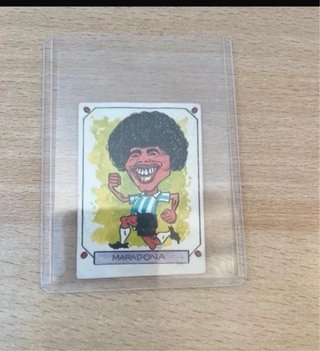 Cromo Maradona ROS 80s muy difícil de conseguir