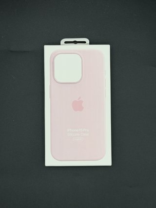 Funda iPhone 15 Pro Silicona Nueva 6