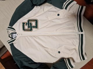 Chaqueta estilo universitario para niño