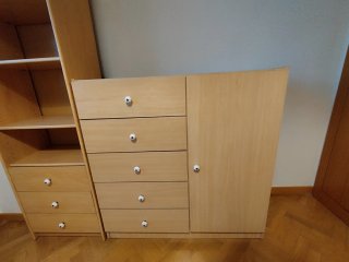 Conjunto Cómoda con Estantería de Madera