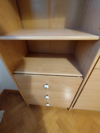 Conjunto Cómoda con Estantería de Madera