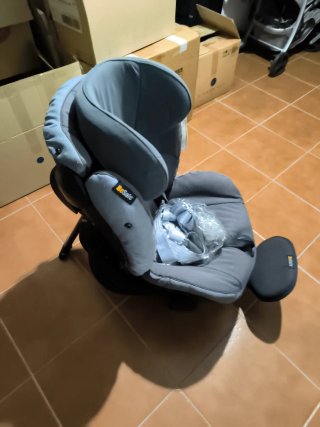 Silla de coche BeSafe gris