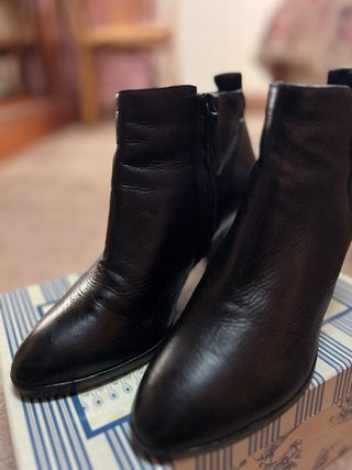 Botines negros de tacón Massimo Dutti