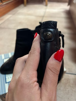 Botines negros de tacón Massimo Dutti