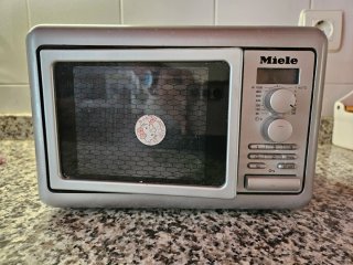 Microondas Juguete Miele con Luz y Sonido