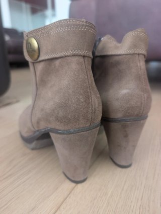 Botines Natura Marrones Ante