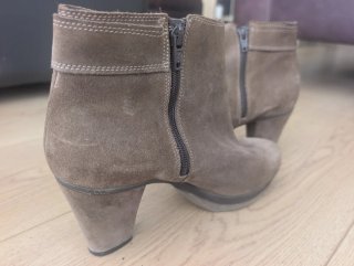 Botines Natura Marrones Ante