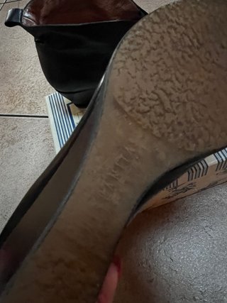 Botines Negros de Cuero piel Hispanitas
