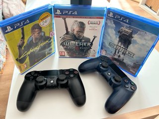 PS4 (PlayStation 4) 500GB + 3 Juegos
