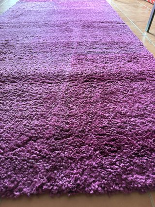 Alfombra UNIVERSAL Aqua Color Berenjena 85x270cm
