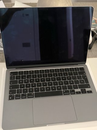 MacBook Air 13” M3 Space Gray