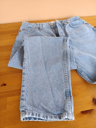 Pantalón vaquero Zara azul