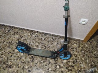 Patinete infantil azul