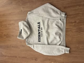 Moletom Essentials Fear of God Cinza