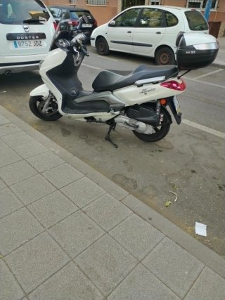 TGB 125 Scooter para piezas o avería eléctrica