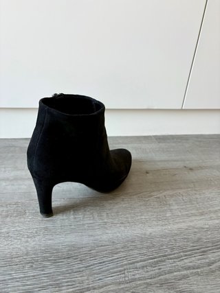 Botines Negros de Ante Marypaz Talla 40