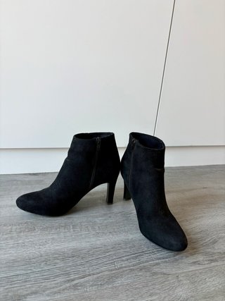 Botines Negros de Ante Marypaz Talla 40