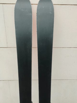 Esquís de travesía + pieles