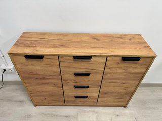 Comò Buffet con Cassetti e Armadio JYSK Jenslev