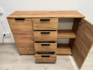 Comò Buffet con Cassetti e Armadio JYSK Jenslev
