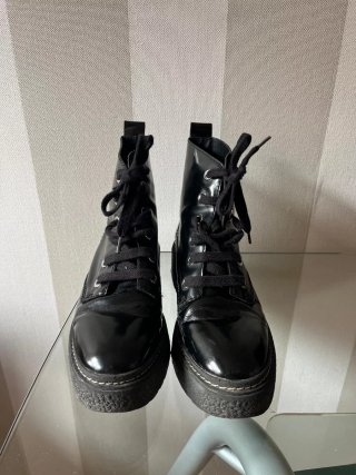 Botines Negros con Plataforma