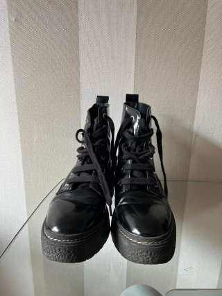 Botines Negros con Plataforma